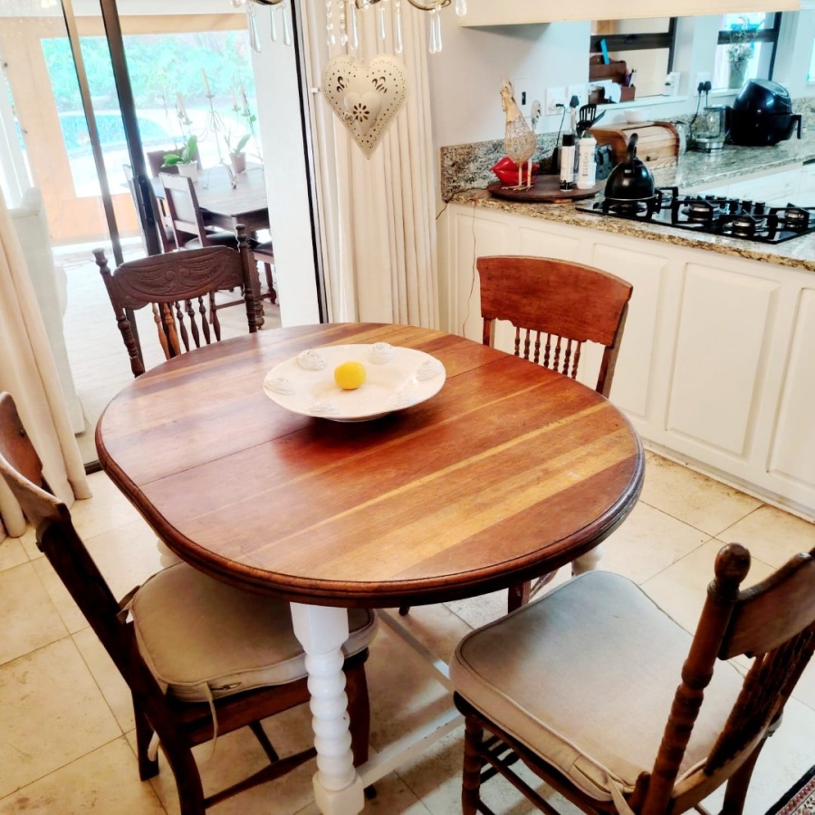 5 Bedroom Property for Sale in Beacon Bay Eastern Cape